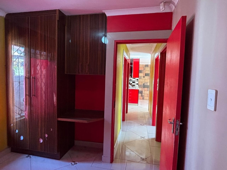 3 Bedroom Property for Sale in Boitekong North West